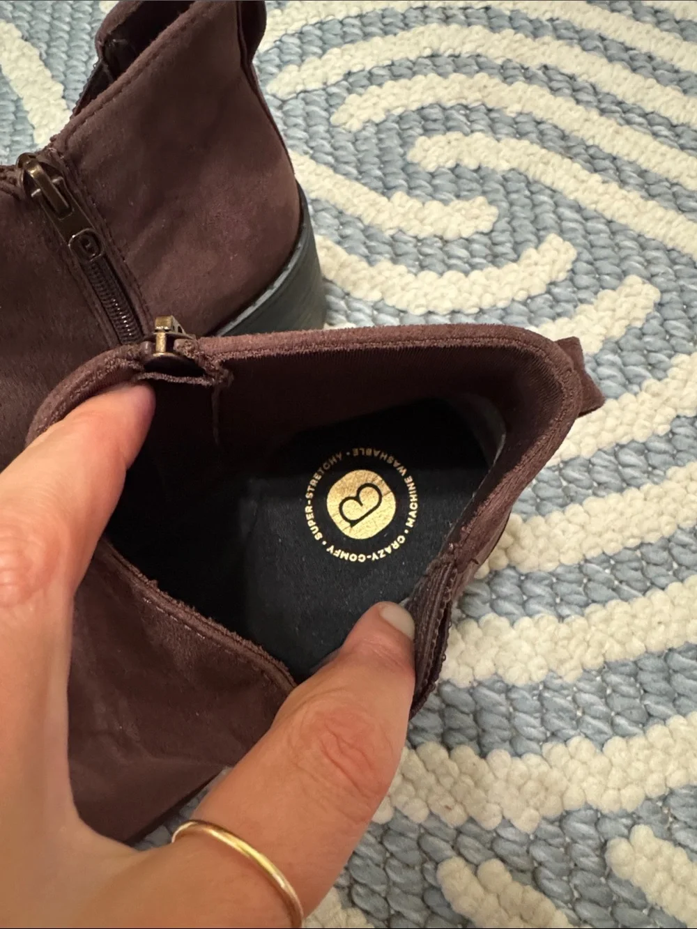 Bzees Ontario Brown Chelsea Ankle Boots Size 8 New Unworn